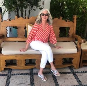 Meet your Posher, Debra